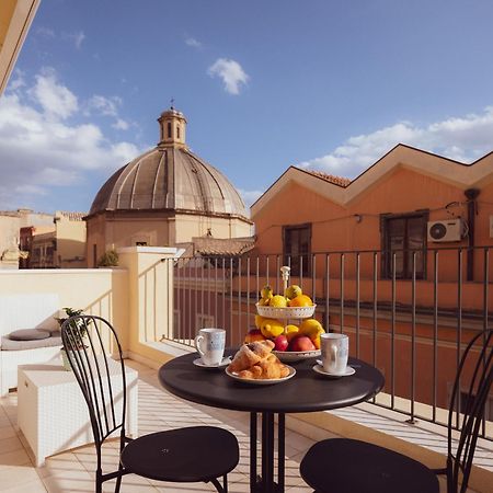 Luxury Suite La Terrazza In Pieno Centro In Cagliari Eksteriør billede
