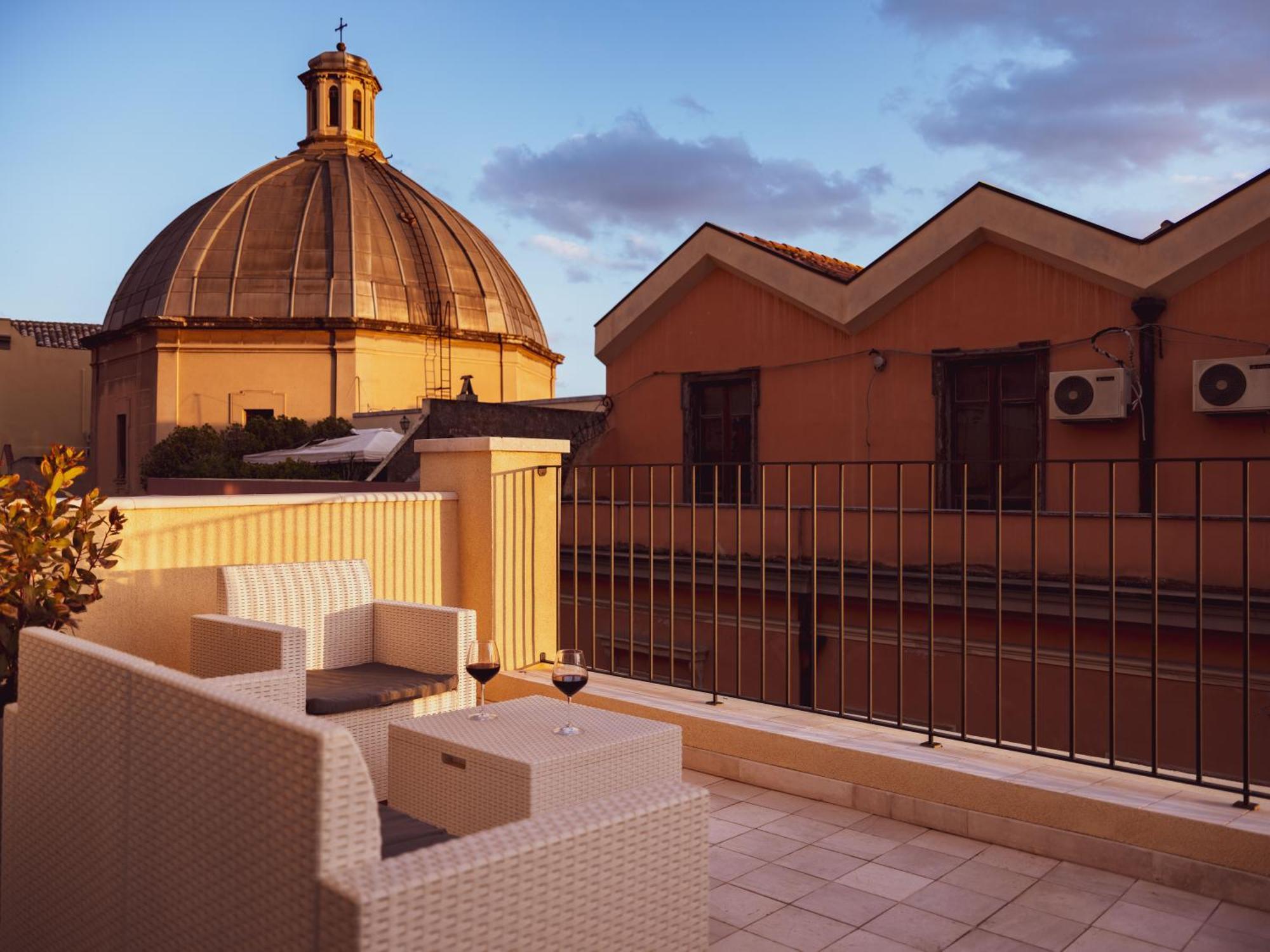 Luxury Suite La Terrazza In Pieno Centro In Cagliari Eksteriør billede