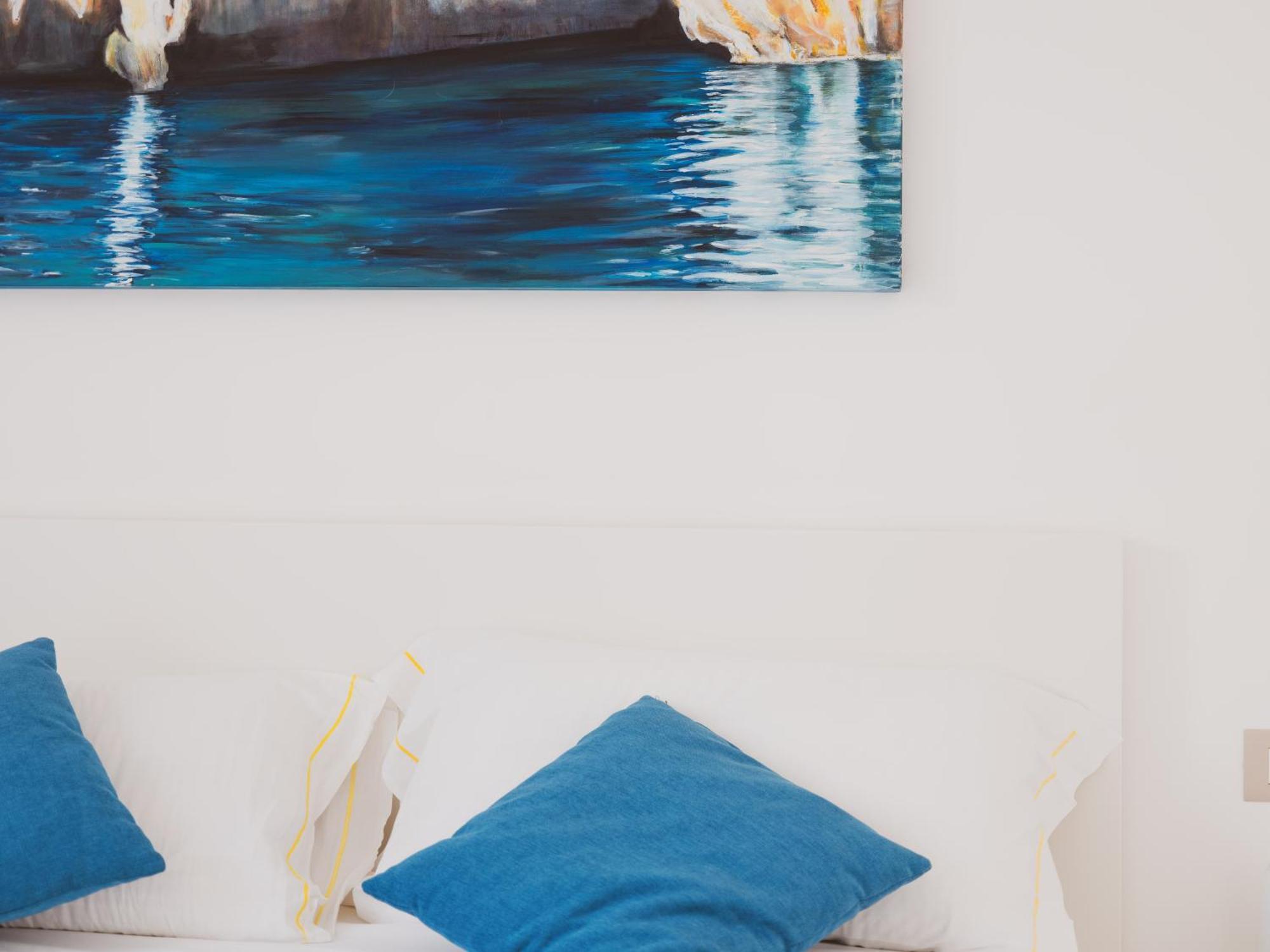 Luxury Suite La Terrazza In Pieno Centro In Cagliari Eksteriør billede