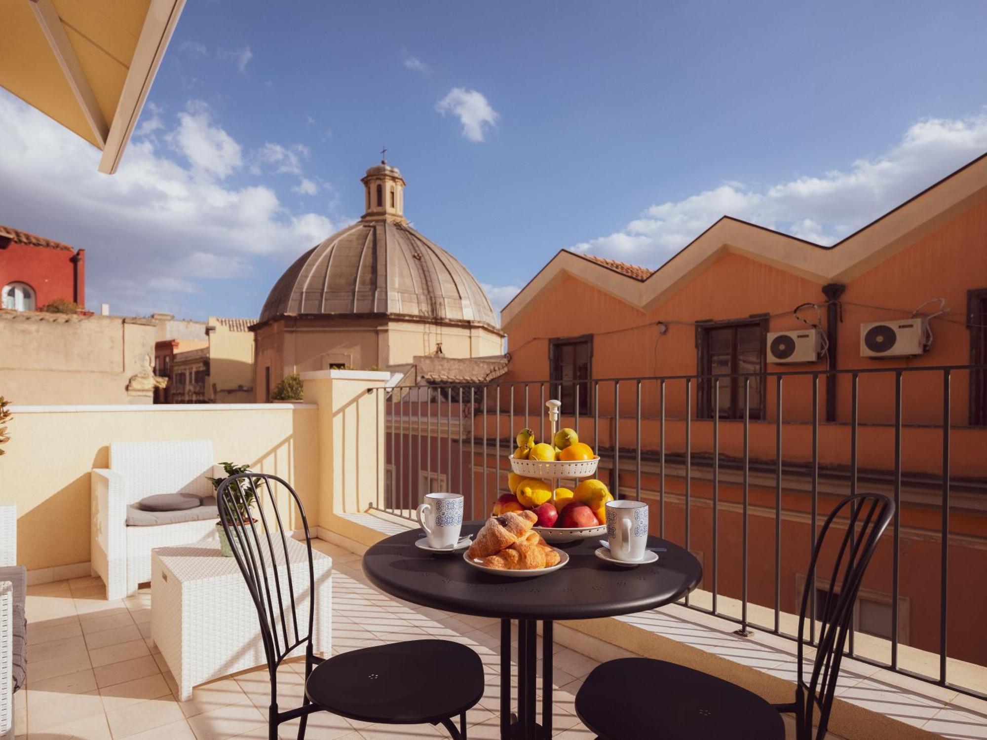 Luxury Suite La Terrazza In Pieno Centro In Cagliari Eksteriør billede